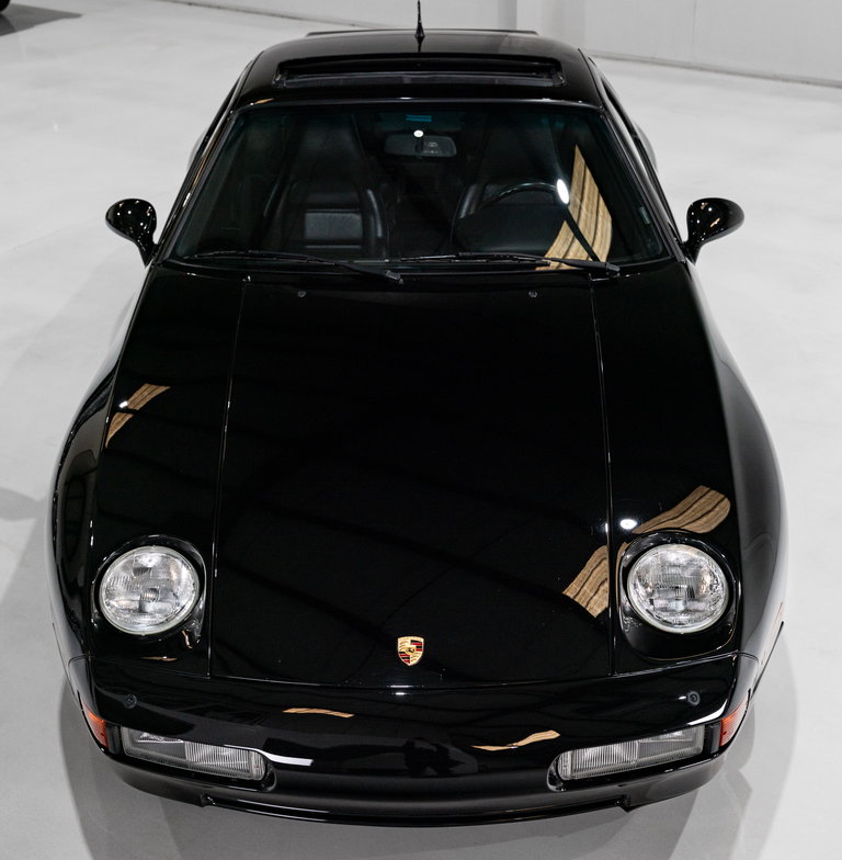 Porsche 928 GTS
