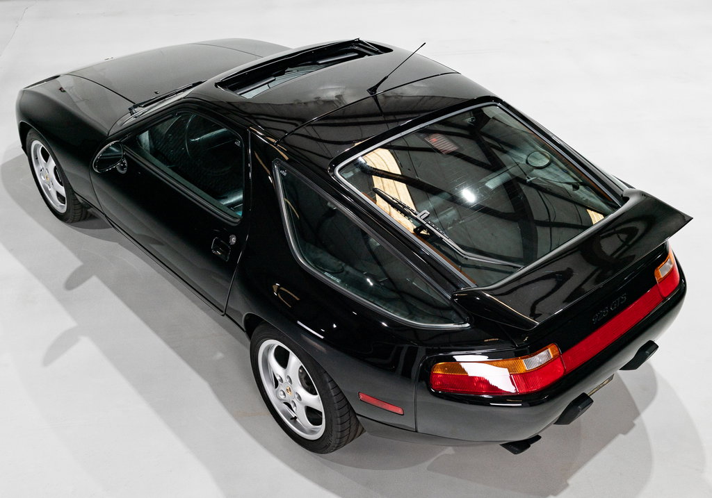 Porsche 928 GTS