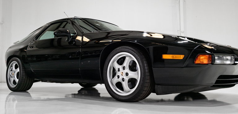 Porsche 928 GTS