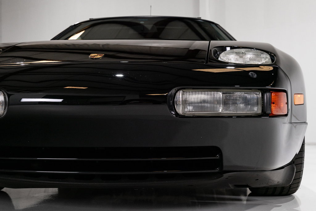 Porsche 928 GTS