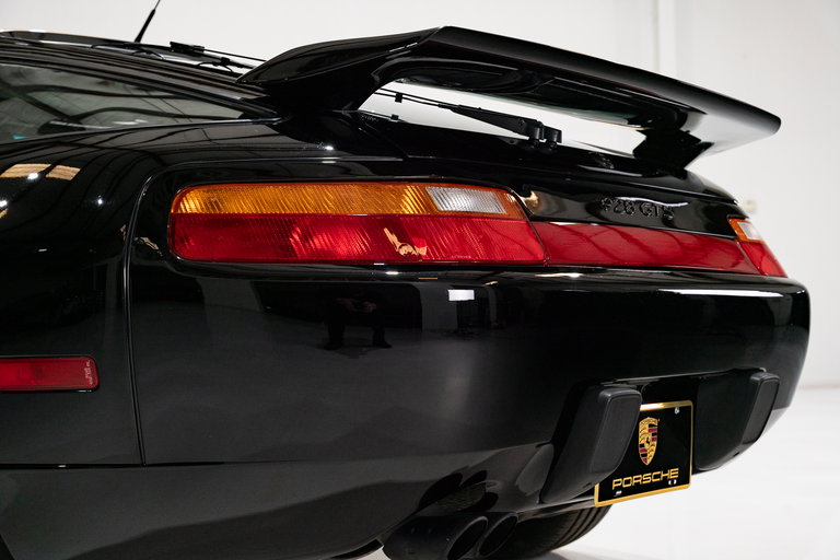 Porsche 928 GTS