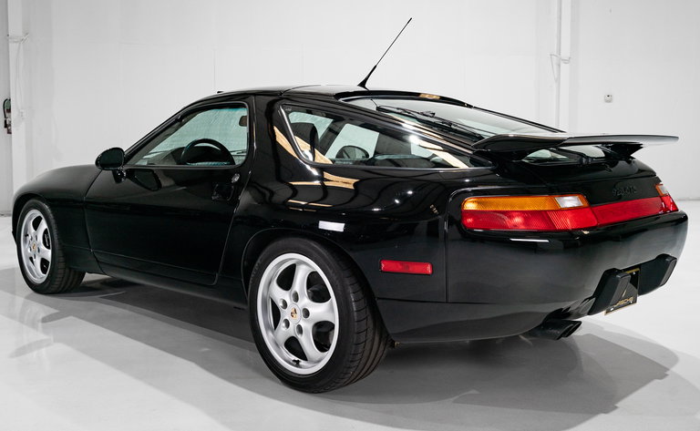 Porsche 928 GTS