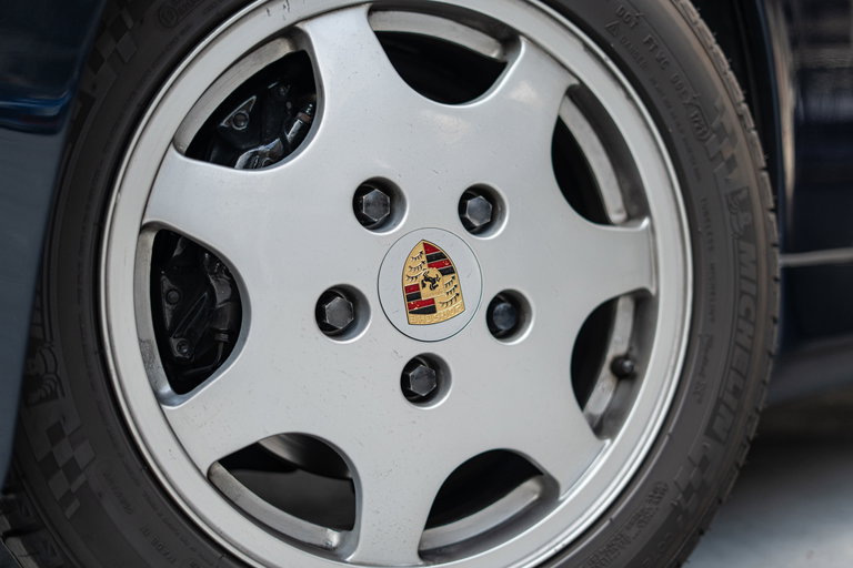 Porsche 964 Carrera 4