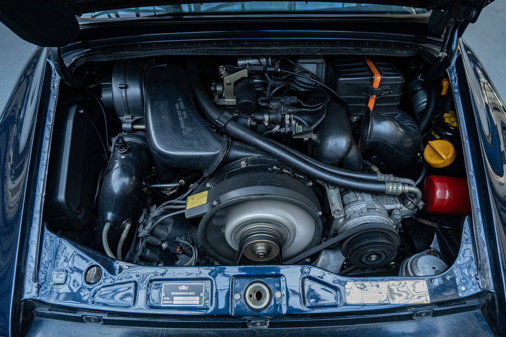 Porsche 964 Carrera 4