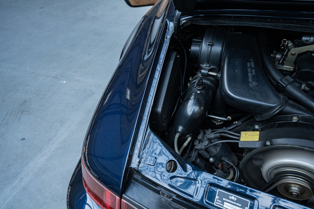 Porsche 964 Carrera 4