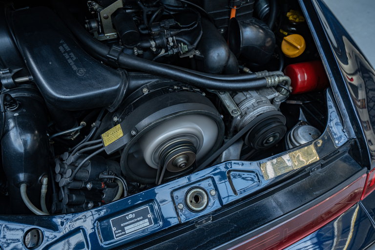 Porsche 964 Carrera 4