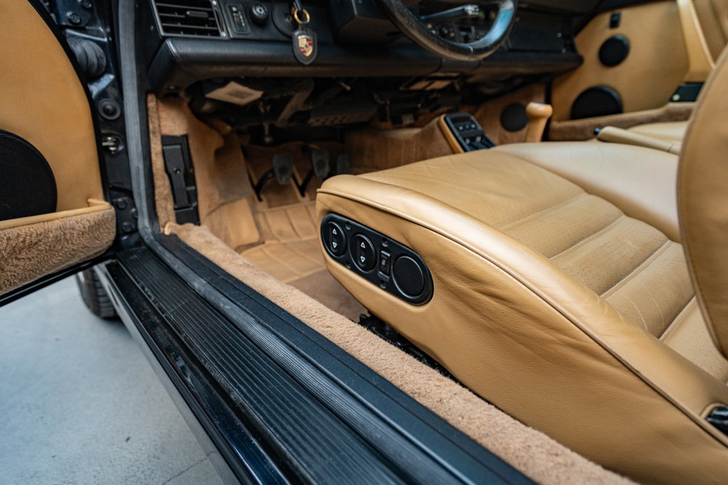 Porsche 964 Carrera 4