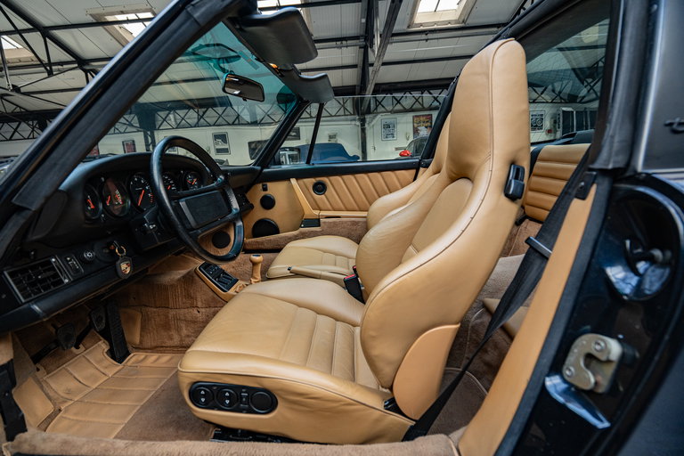 Porsche 964 Carrera 4