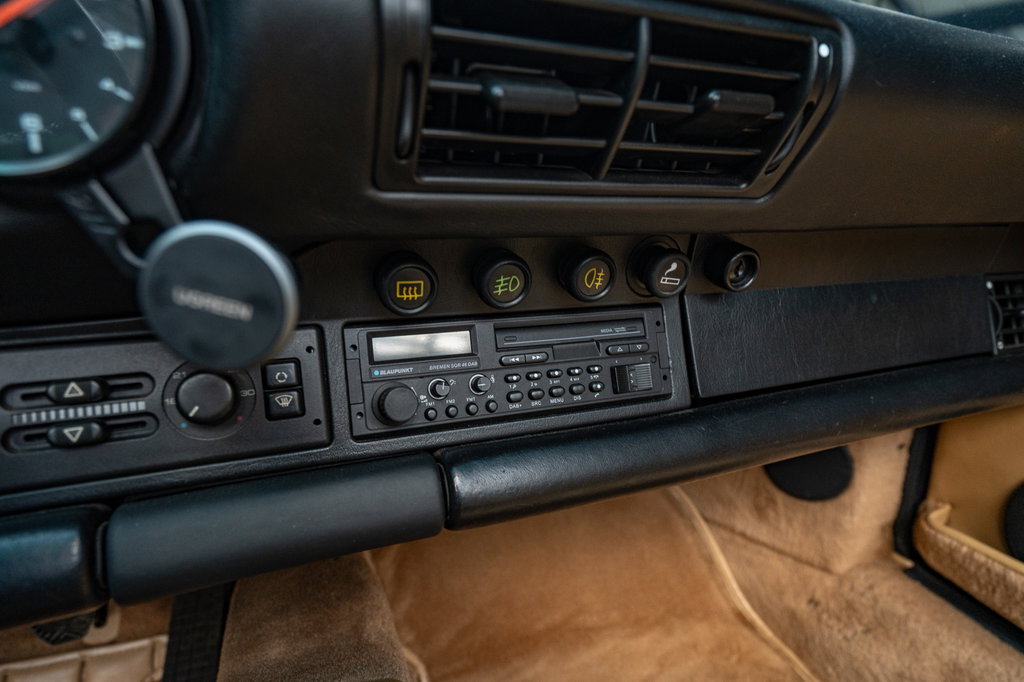 Porsche 964 Carrera 4