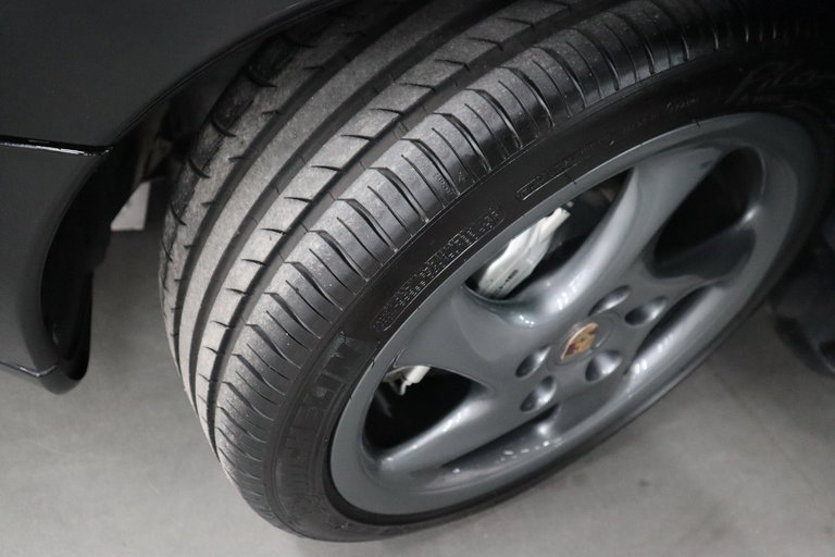 Porsche 993 Carrera 4