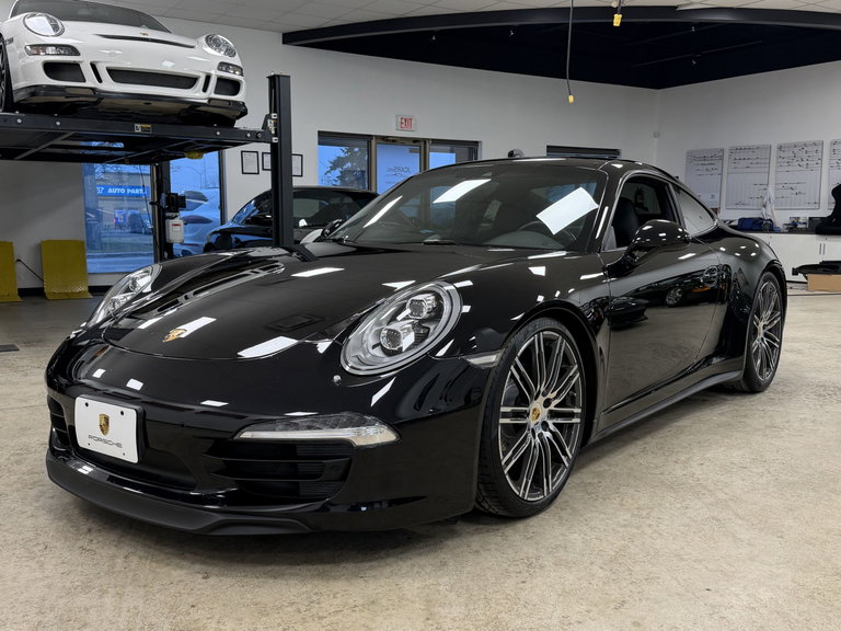 Porsche 991 Carrera 4 Black Edition