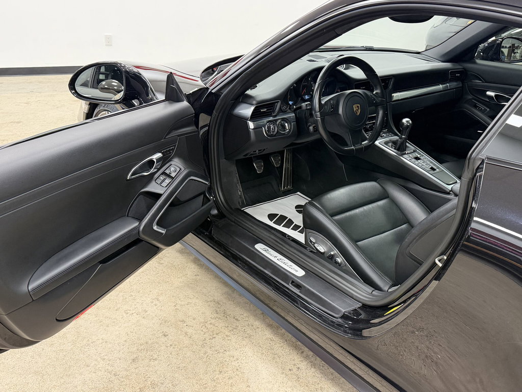Porsche 991 Carrera 4 Black Edition