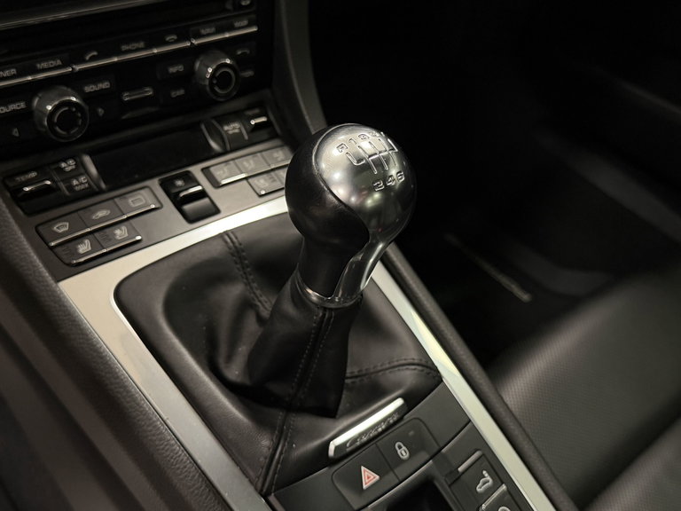 Porsche 991 Carrera 4 Black Edition