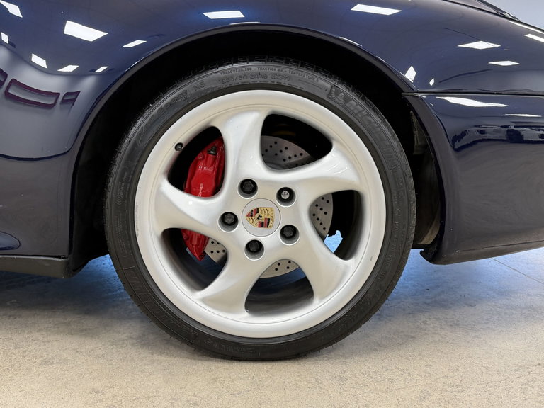Porsche 993 Carrera 4S