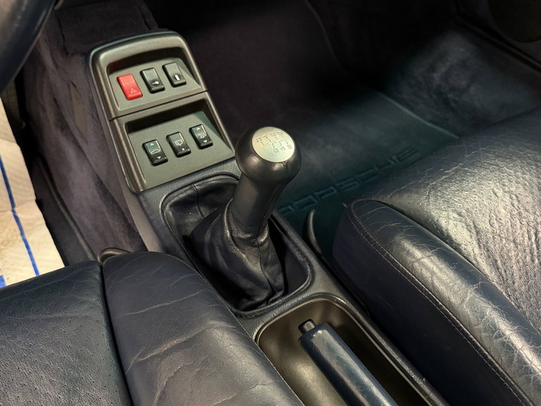 Porsche 993 Carrera 4S
