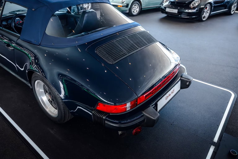 Porsche 911 Carrera 3.2