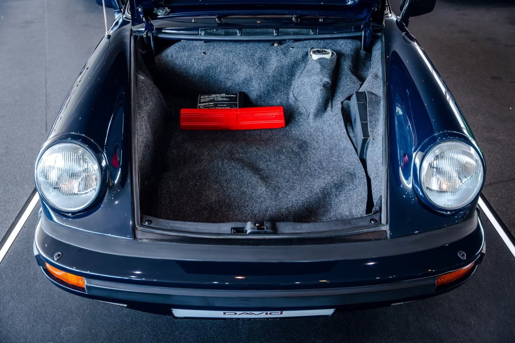 Porsche 911 Carrera 3.2