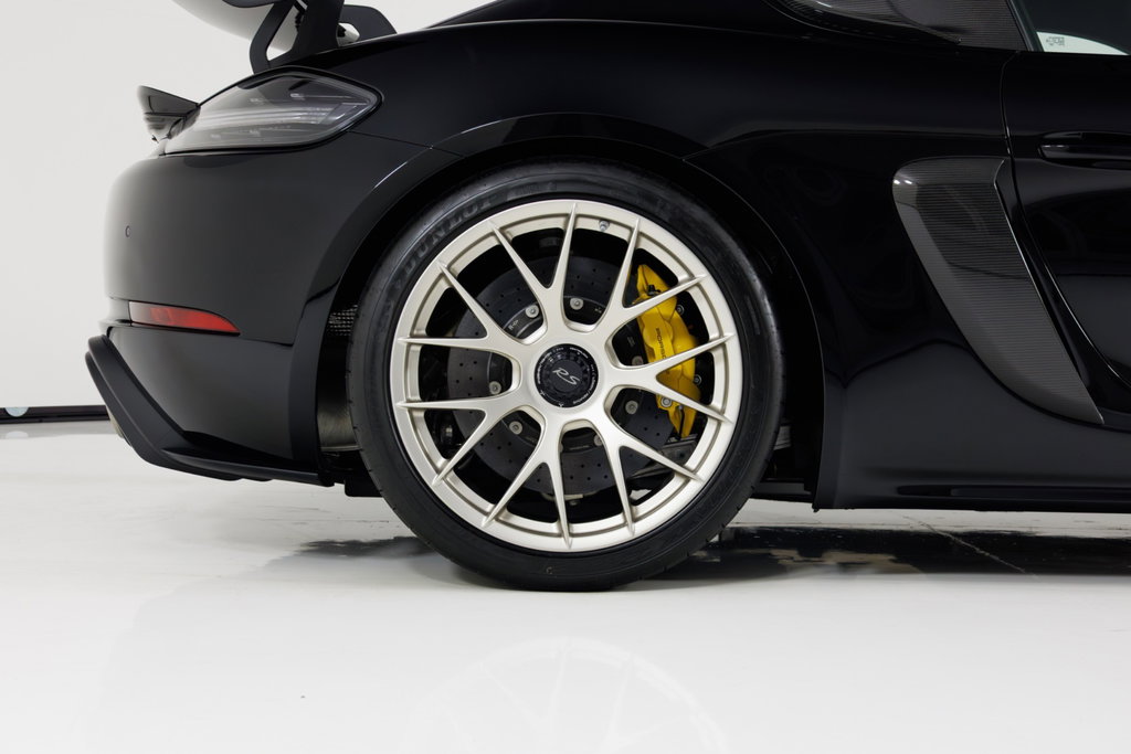 Porsche 718 Cayman GT4 RS
