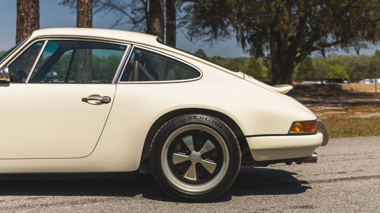 Porsche 911 Reimagined by Singer
