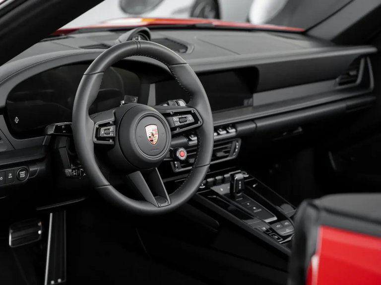 Porsche 992.2 Carrera 4 GTS