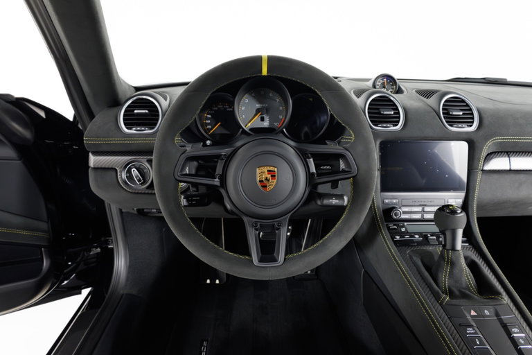 Porsche 718 Cayman GT4 RS