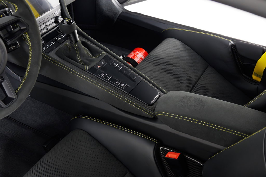 Porsche 718 Cayman GT4 RS