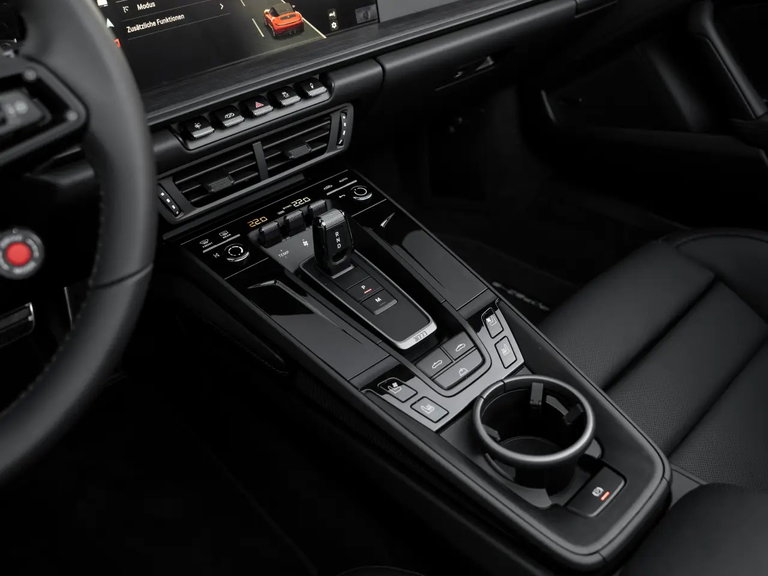 Porsche 992.2 Carrera 4 GTS