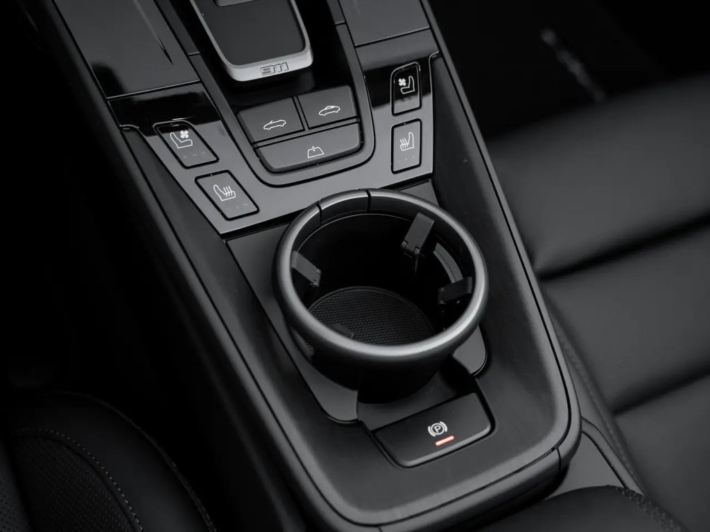 Porsche 992.2 Carrera 4 GTS