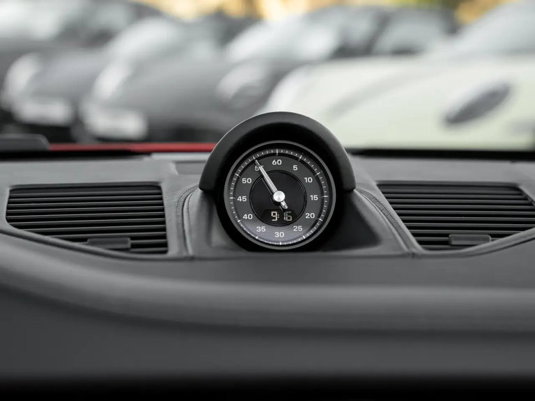 Porsche 992.2 Carrera 4 GTS