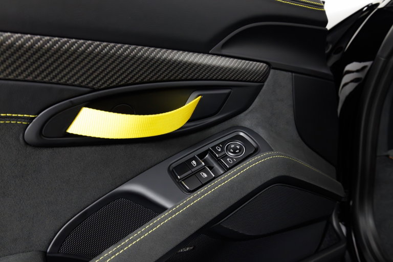 Porsche 718 Cayman GT4 RS