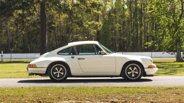 Porsche 911 Reimagined by Singer