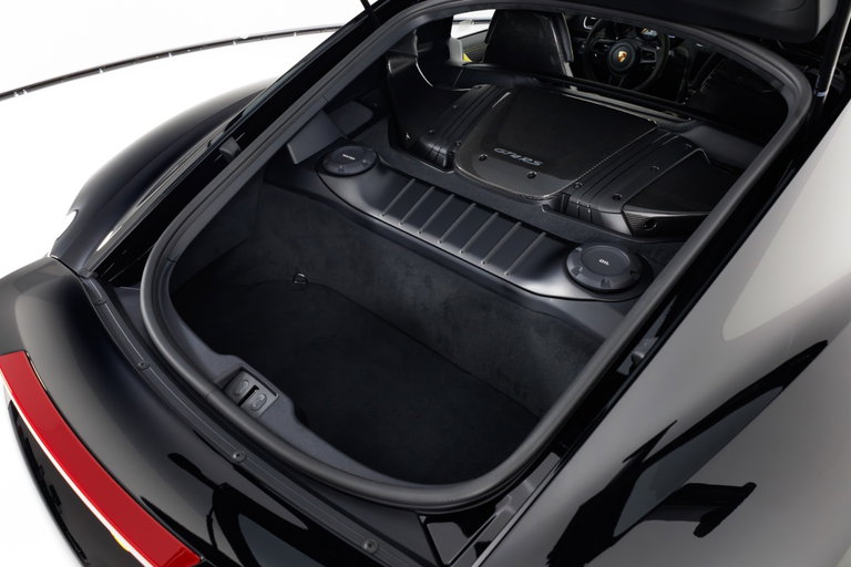 Porsche 718 Cayman GT4 RS