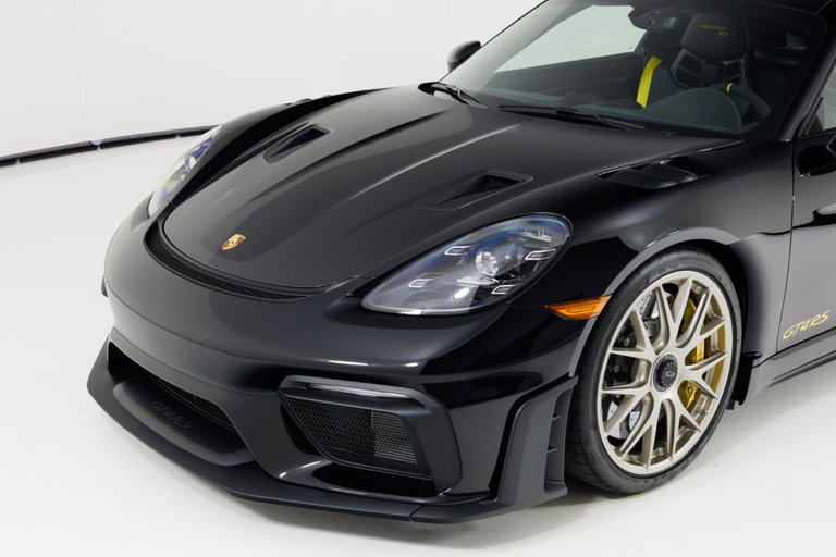 Porsche 718 Cayman GT4 RS