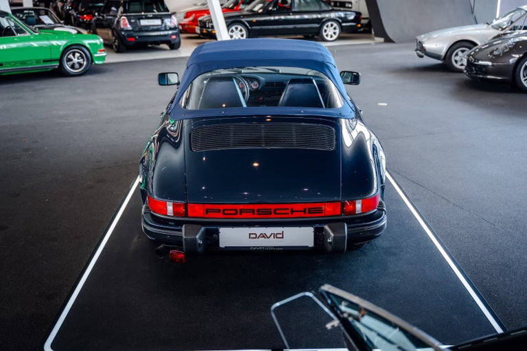 Porsche 911 Carrera 3.2