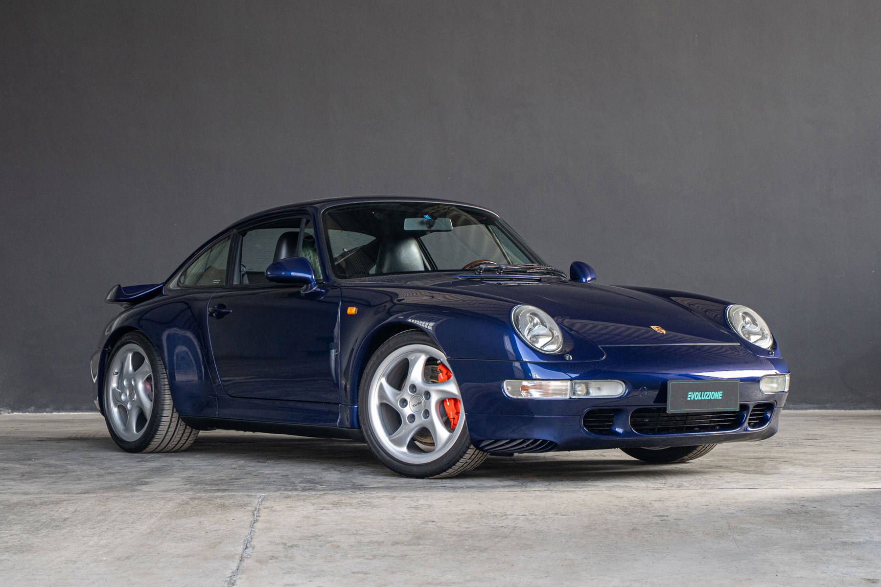 Porsche in Iris Blue Metallic 39V - Color Overview - elferspot.com