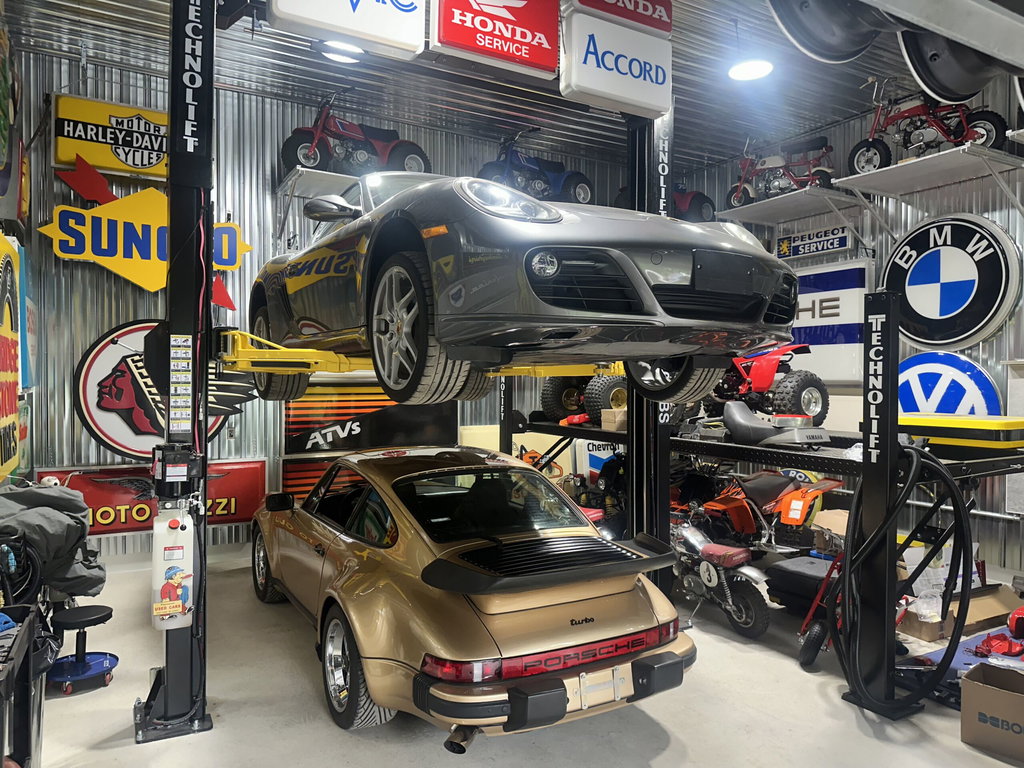 Porsche 911 Carrera 3.2