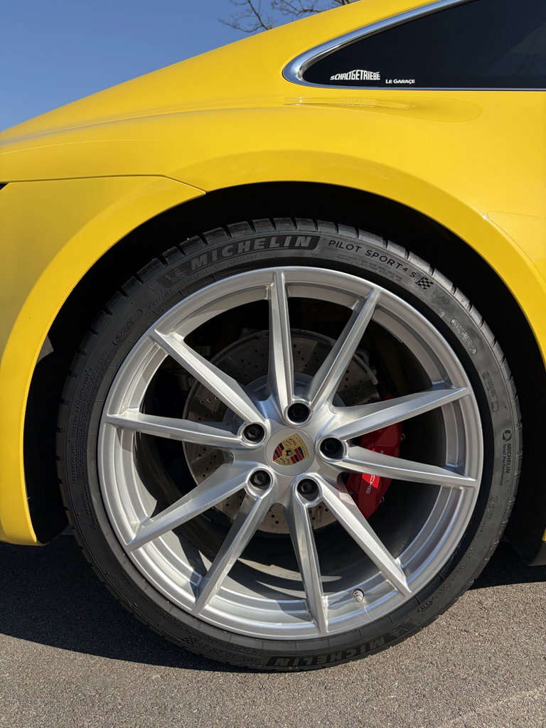 Porsche 992 Carrera 4S