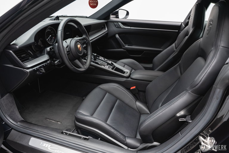 Porsche 992 Carrera 4S