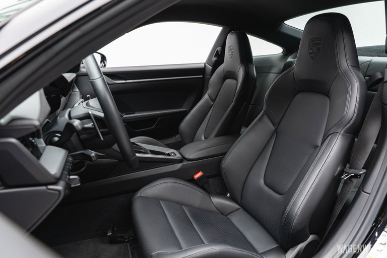 Porsche 992 Carrera 4S