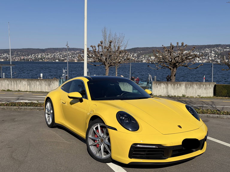 Porsche 992 Carrera 4S