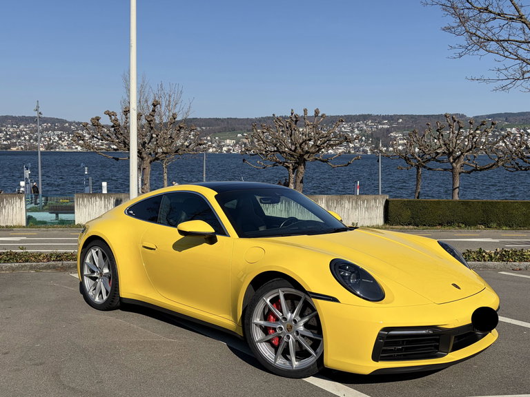 Porsche 992 Carrera 4S