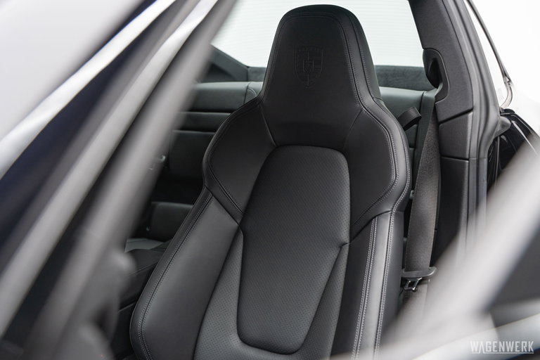 Porsche 992 Carrera 4S