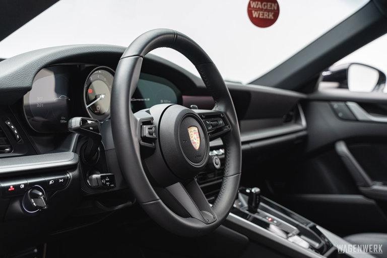 Porsche 992 Carrera 4S