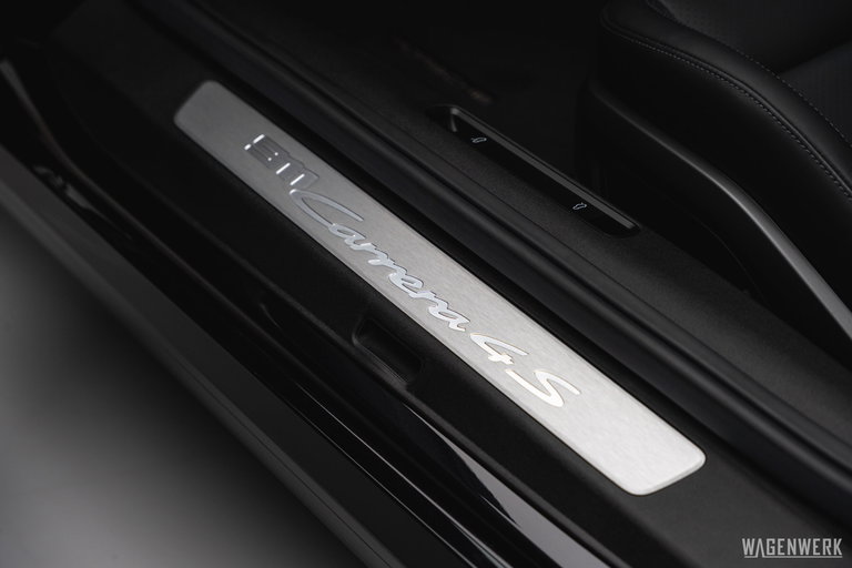 Porsche 992 Carrera 4S