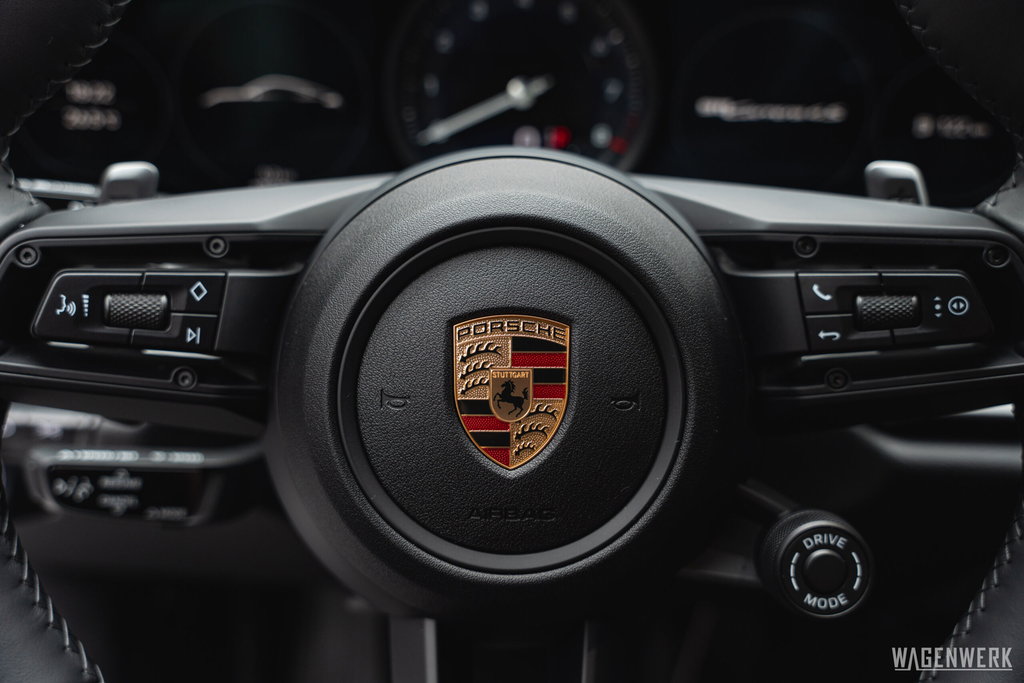 Porsche 992 Carrera 4S