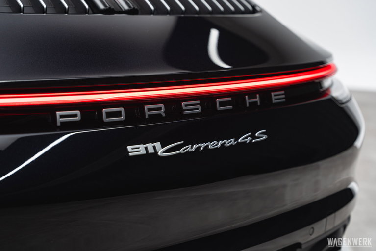 Porsche 992 Carrera 4S