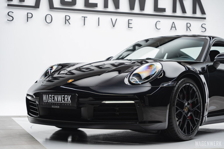 Porsche 992 Carrera 4S