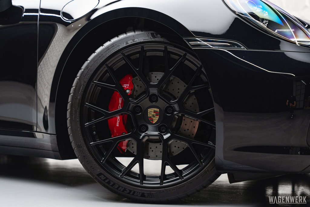 Porsche 992 Carrera 4S