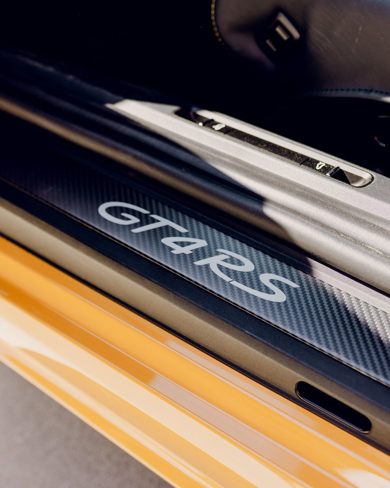 Porsche 718 Cayman GT4 RS