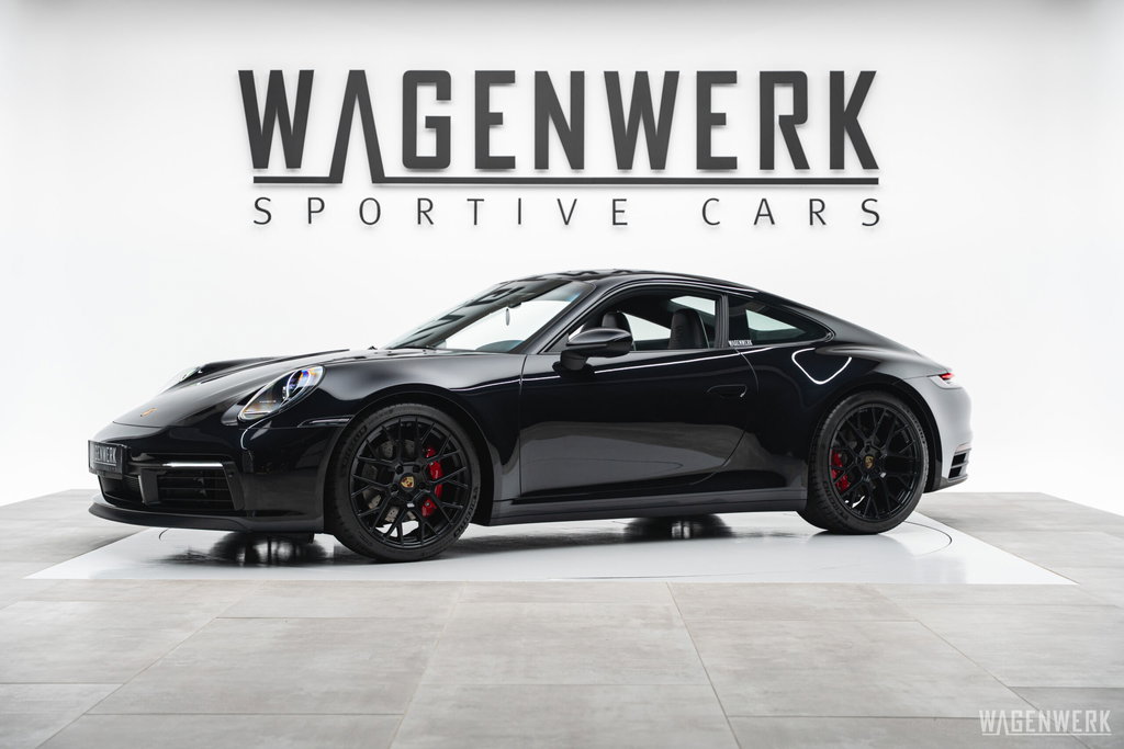 Porsche 992 Carrera 4S